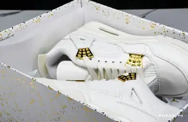 Jordan Air Gold” 4 “Metallic 0613